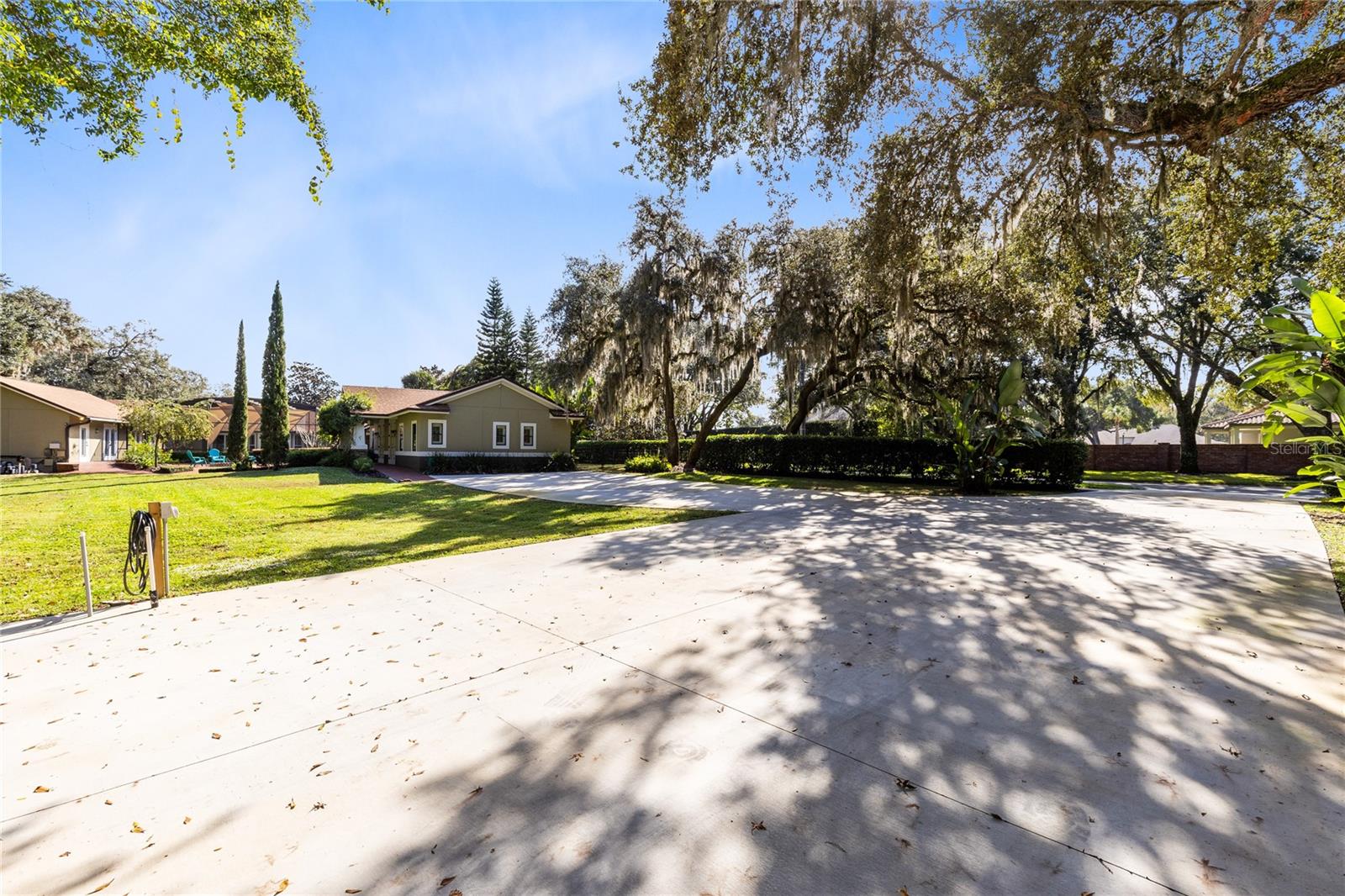 Image 27 of 43 For 699 Bear Paw Court