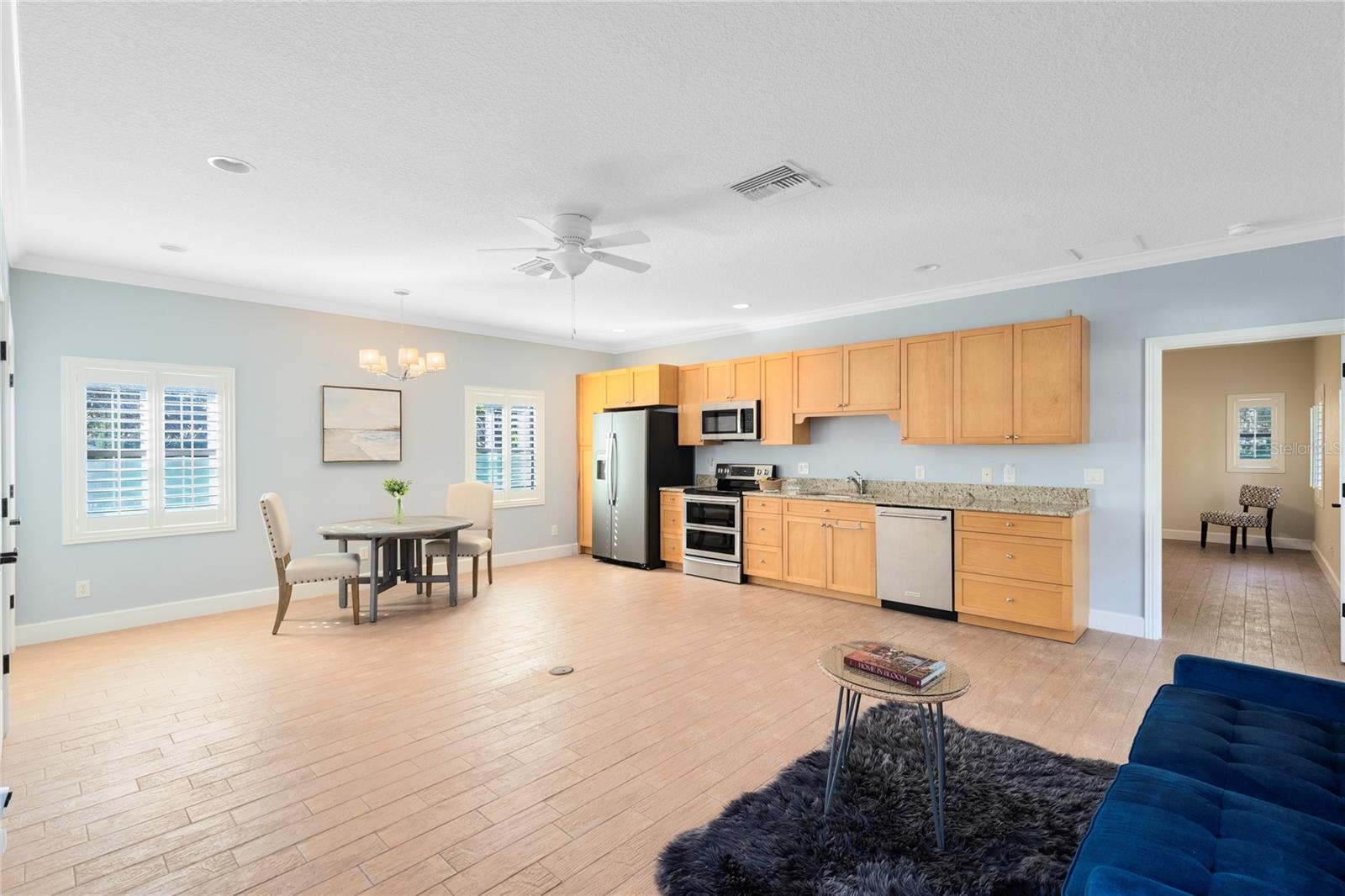 Image 32 of 43 For 699 Bear Paw Court