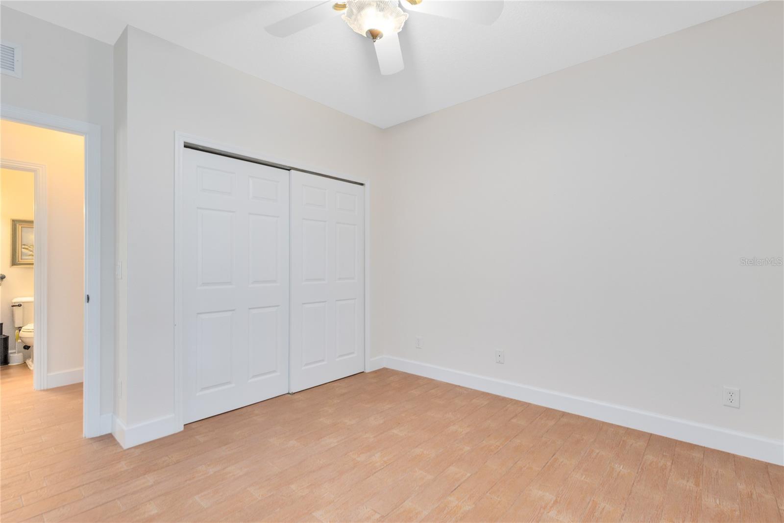 Image 33 of 43 For 699 Bear Paw Court