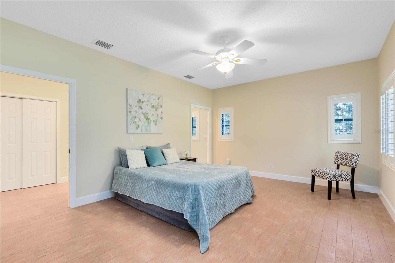 Image 9 of 43 For 699 Bear Paw Court