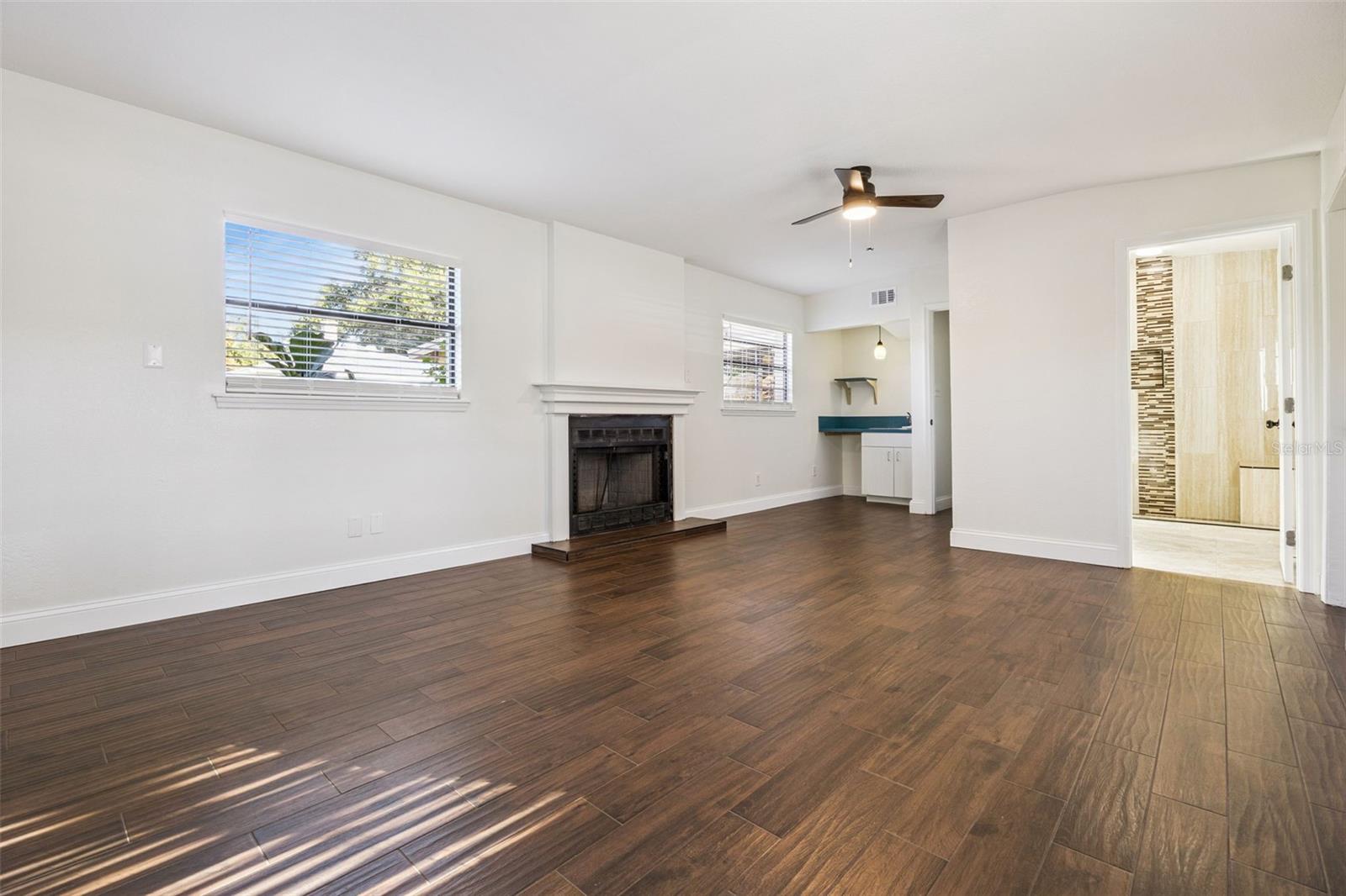 Image 10 of 41 For 7413 Matchett Road