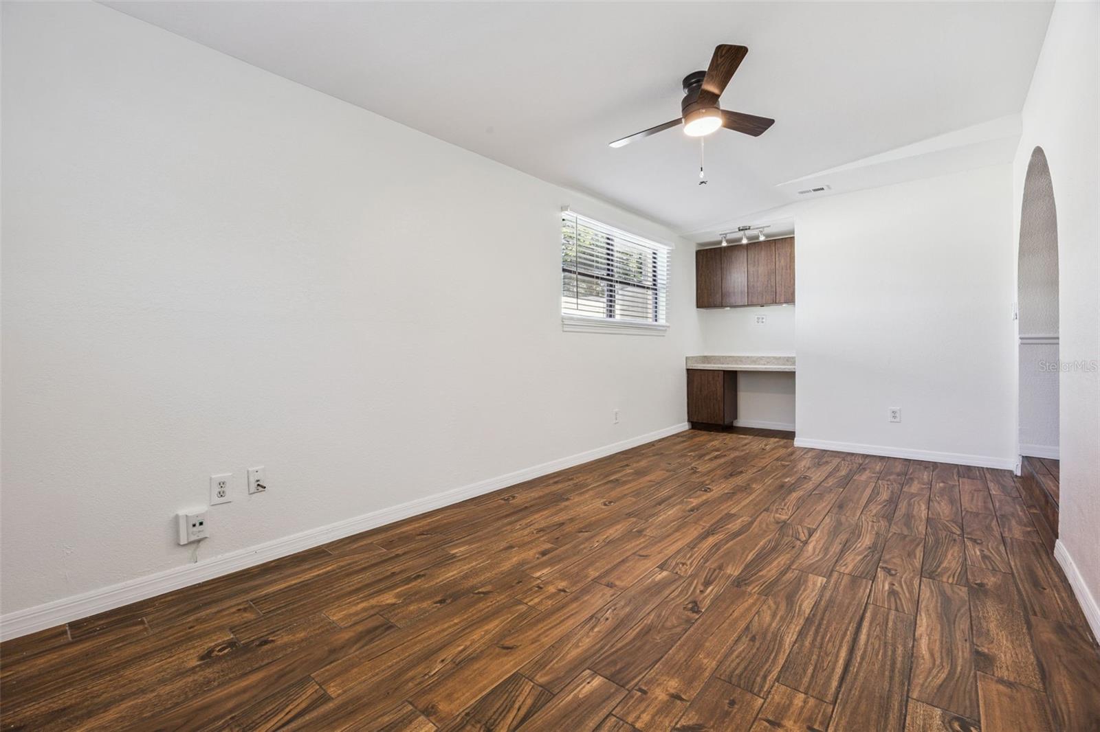 Image 18 of 41 For 7413 Matchett Road