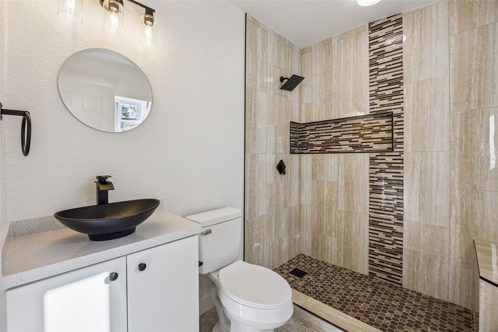 Image 23 of 41 For 7413 Matchett Road