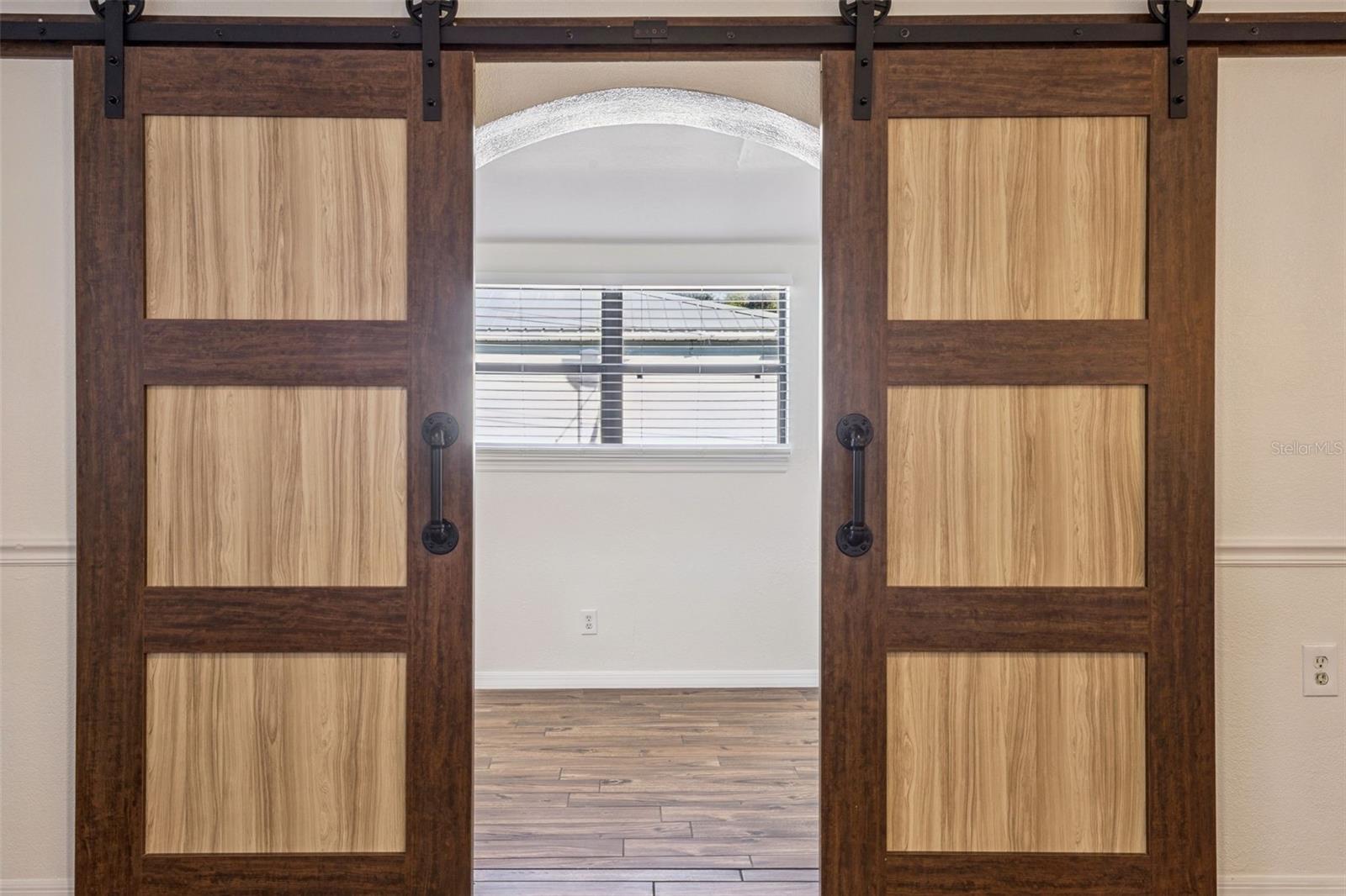 Image 5 of 41 For 7413 Matchett Road