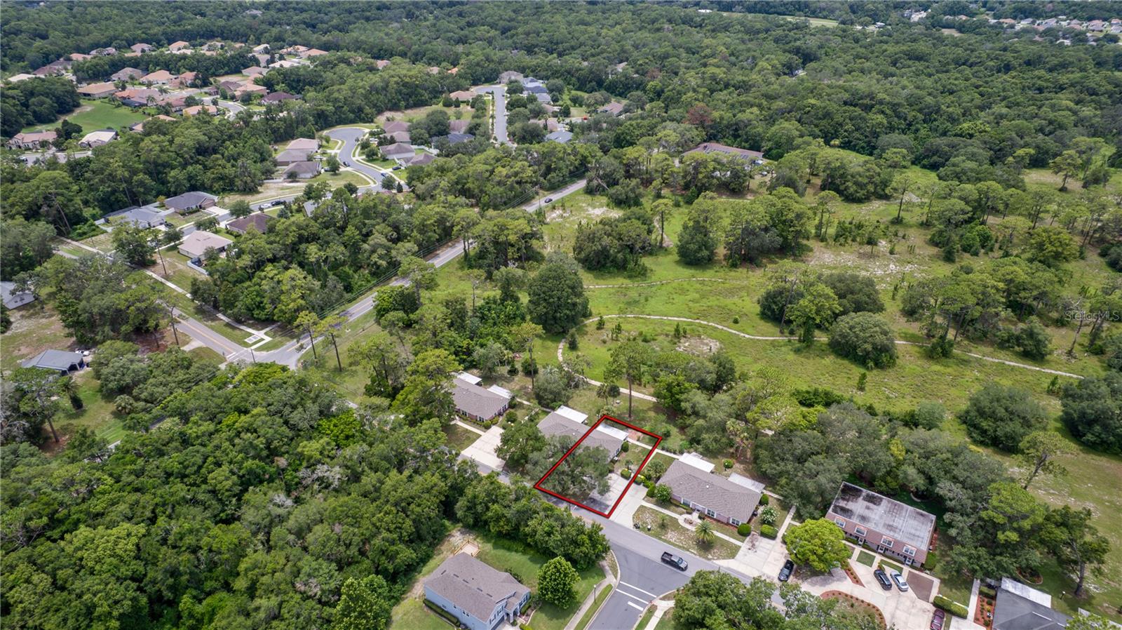 Image 21 of 23 For 820 Hill Avenue 40