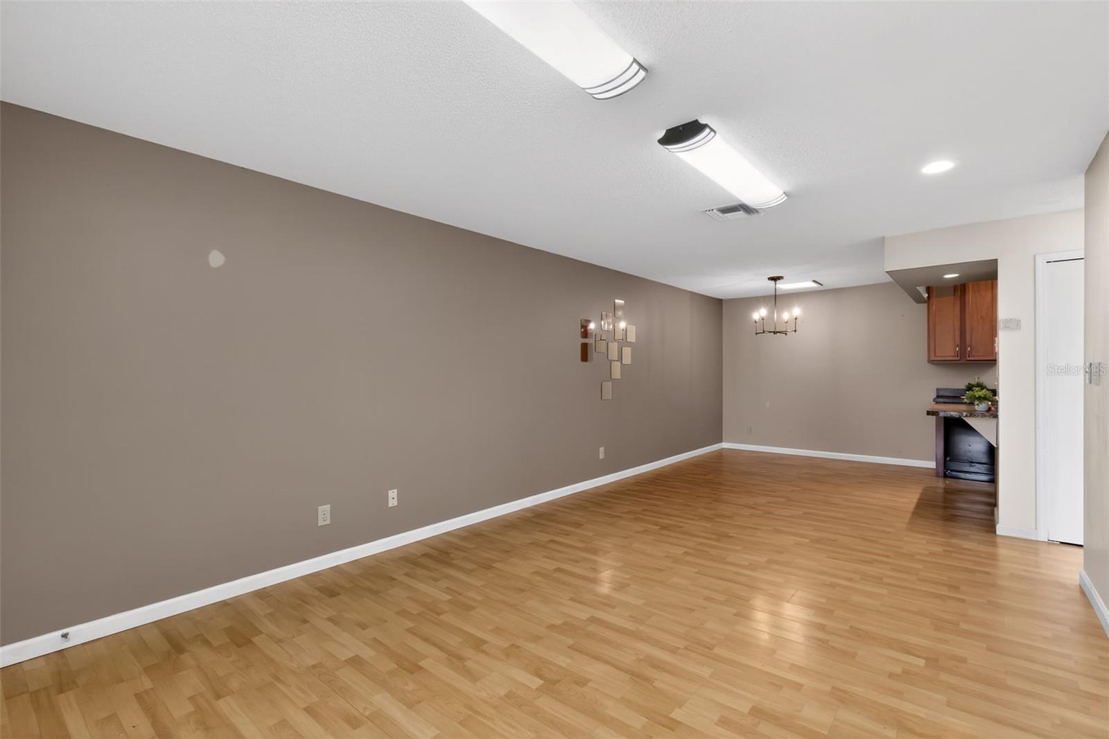 Image 5 of 17 For 3050 Plaza Terrace Drive 3050