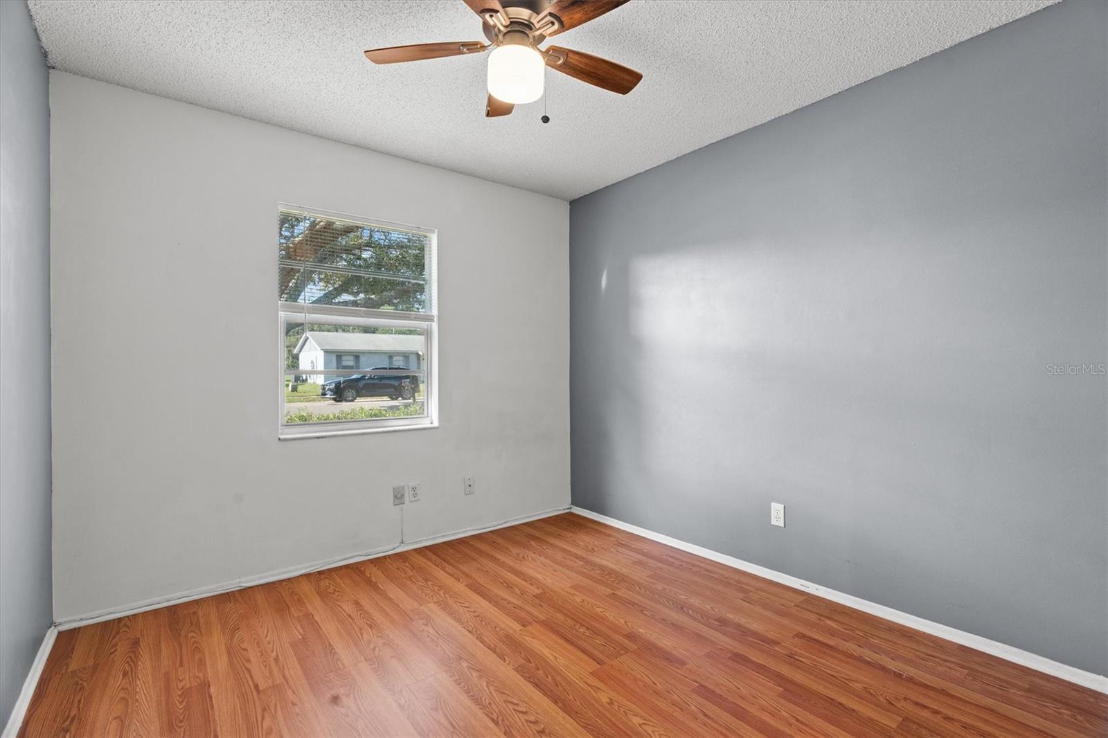 Image 10 of 29 For 2935 Colorado Avenue