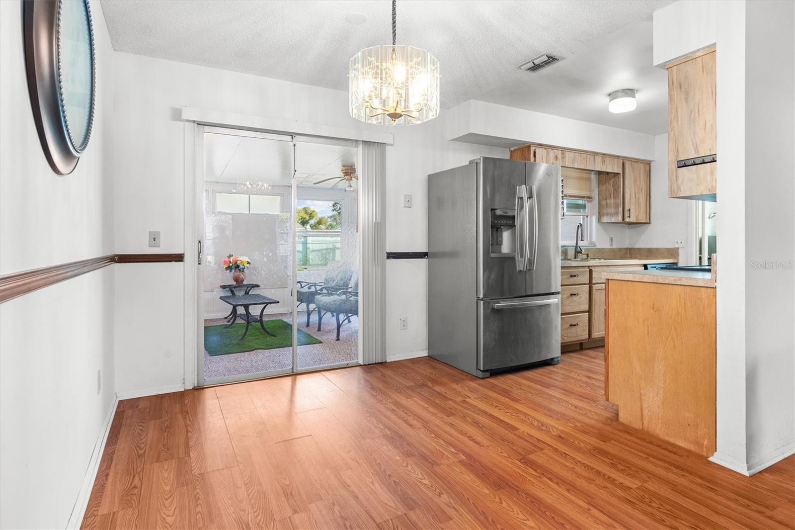 Image 4 of 29 For 2935 Colorado Avenue