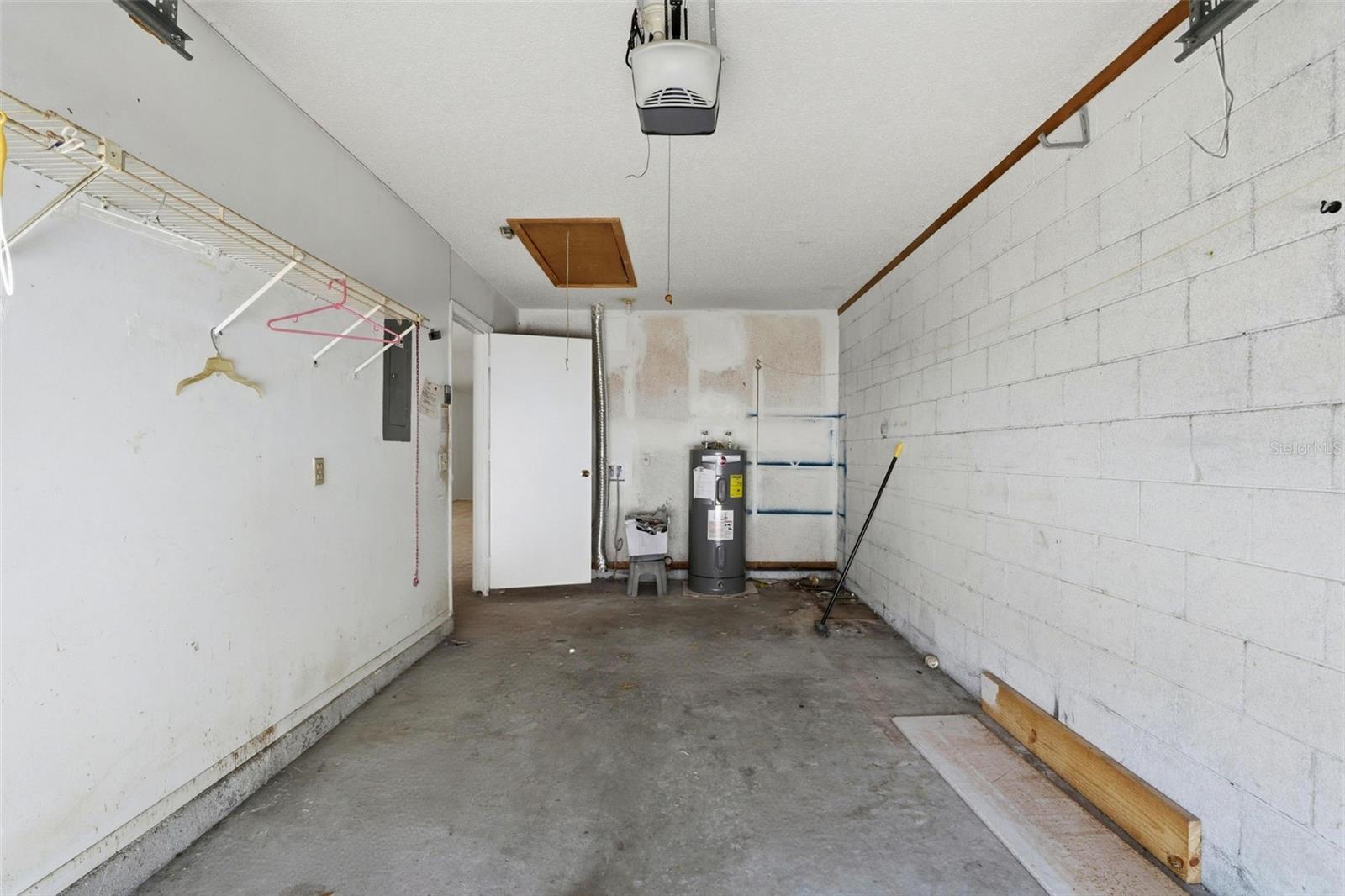 Image 25 of 30 For 1056 Soria Avenue