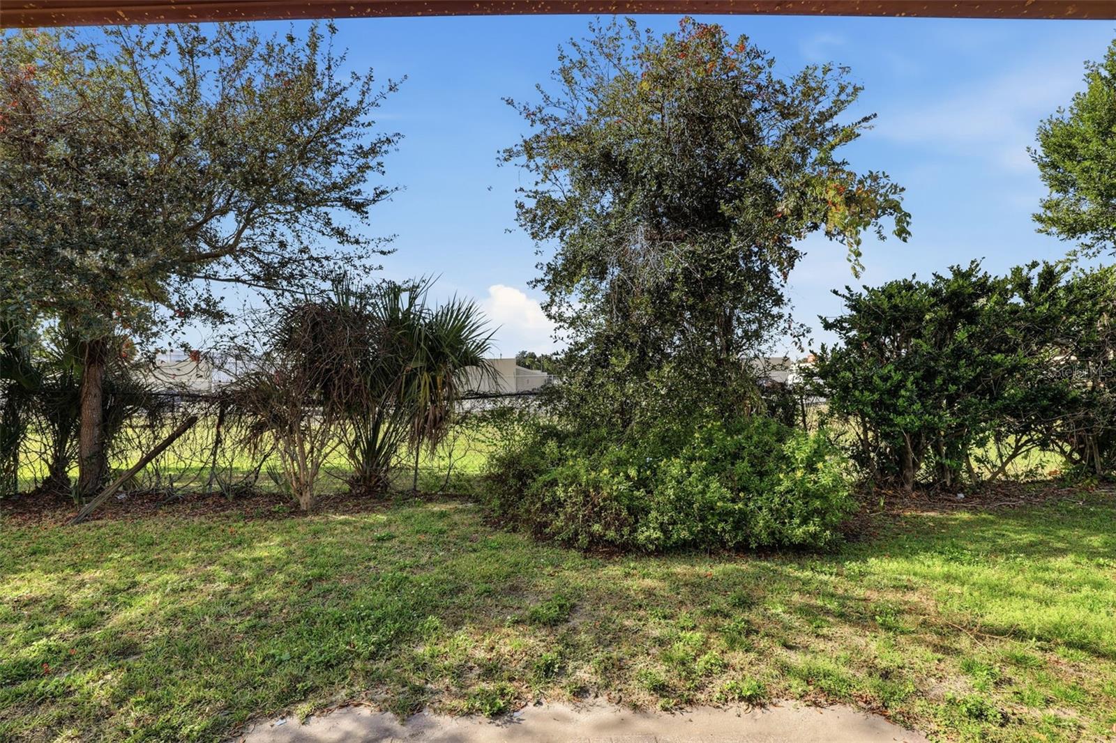 Image 26 of 30 For 1056 Soria Avenue