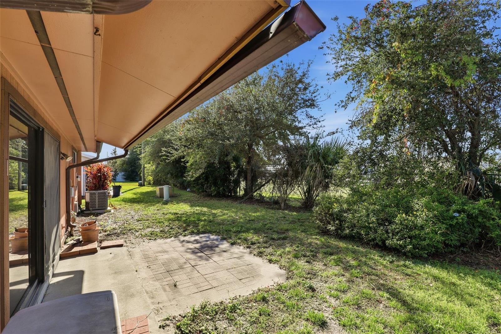 Image 27 of 30 For 1056 Soria Avenue