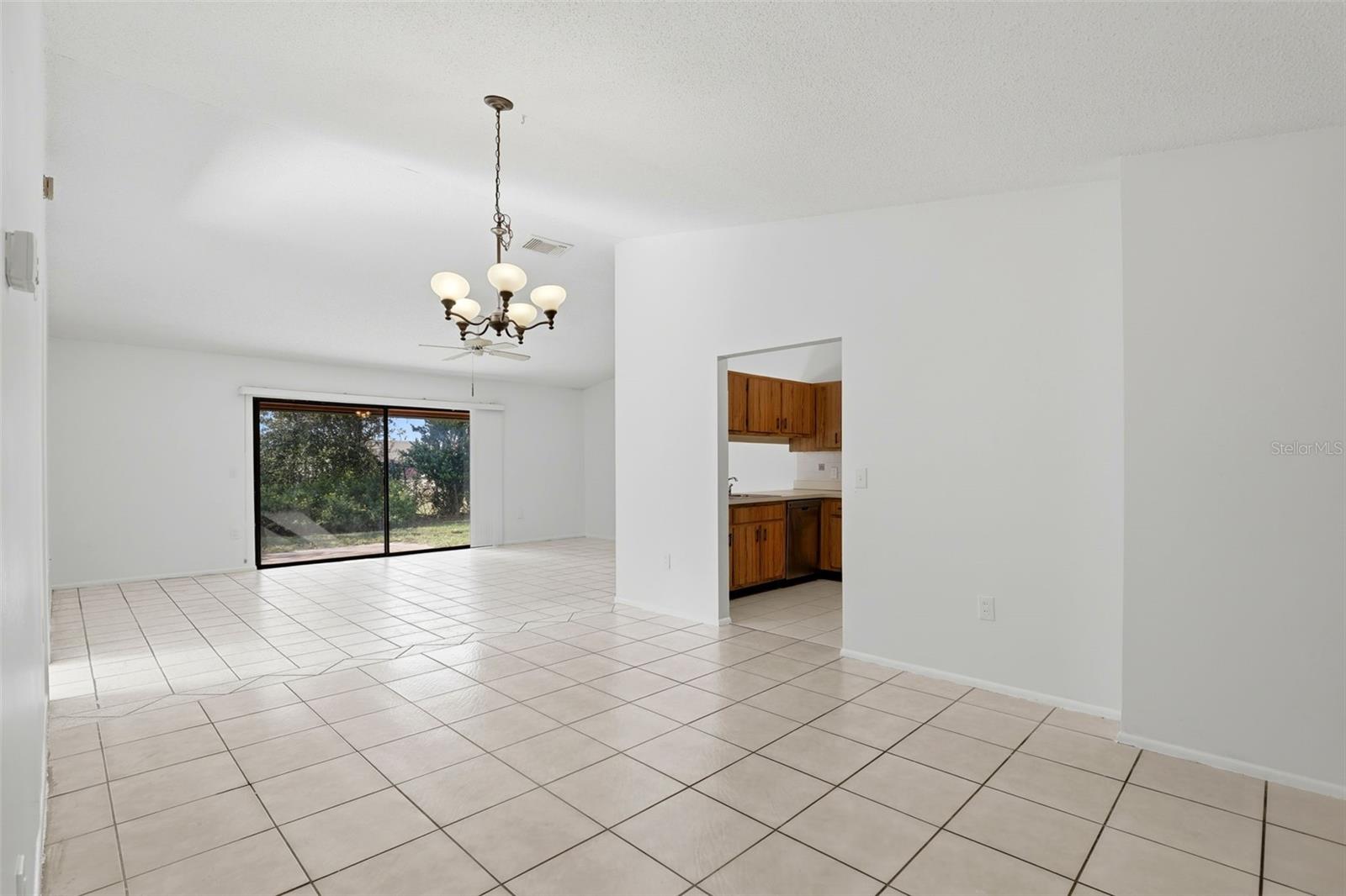 Image 6 of 30 For 1056 Soria Avenue