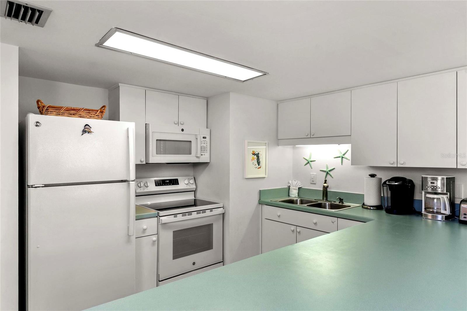 Image 19 of 40 For 4811 Saxon Drive B101