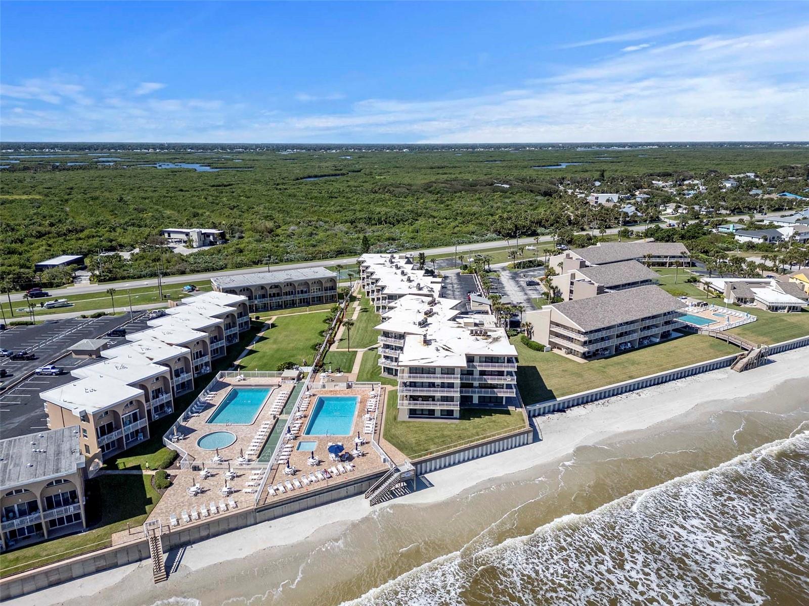 Image 2 of 40 For 4811 Saxon Drive B101