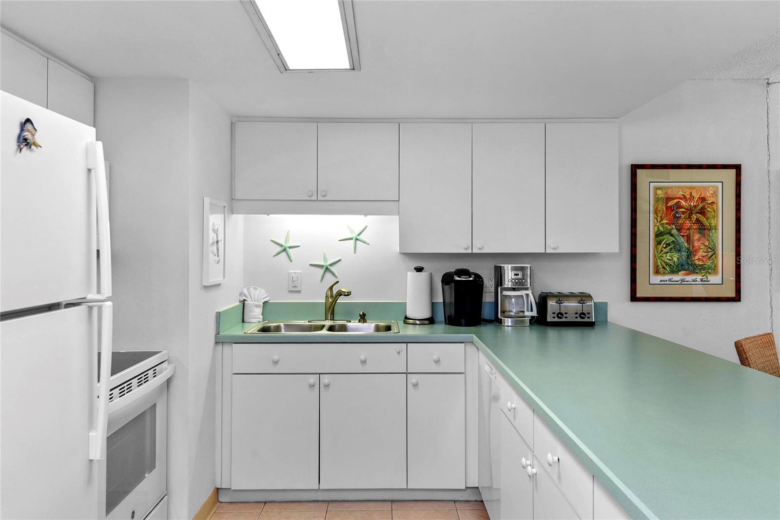 Image 21 of 40 For 4811 Saxon Drive B101