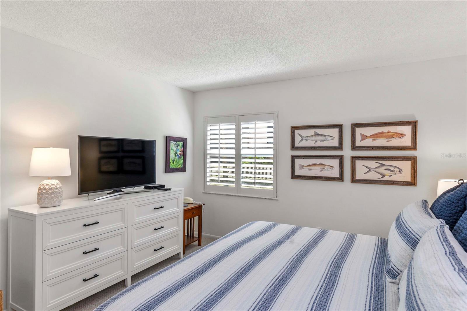 Image 26 of 40 For 4811 Saxon Drive B101