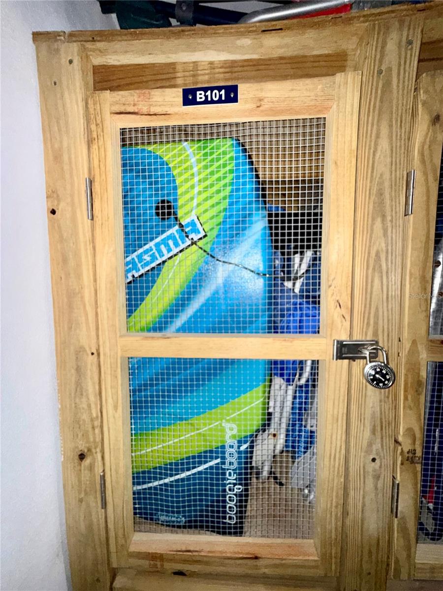 Image 39 of 40 For 4811 Saxon Drive B101