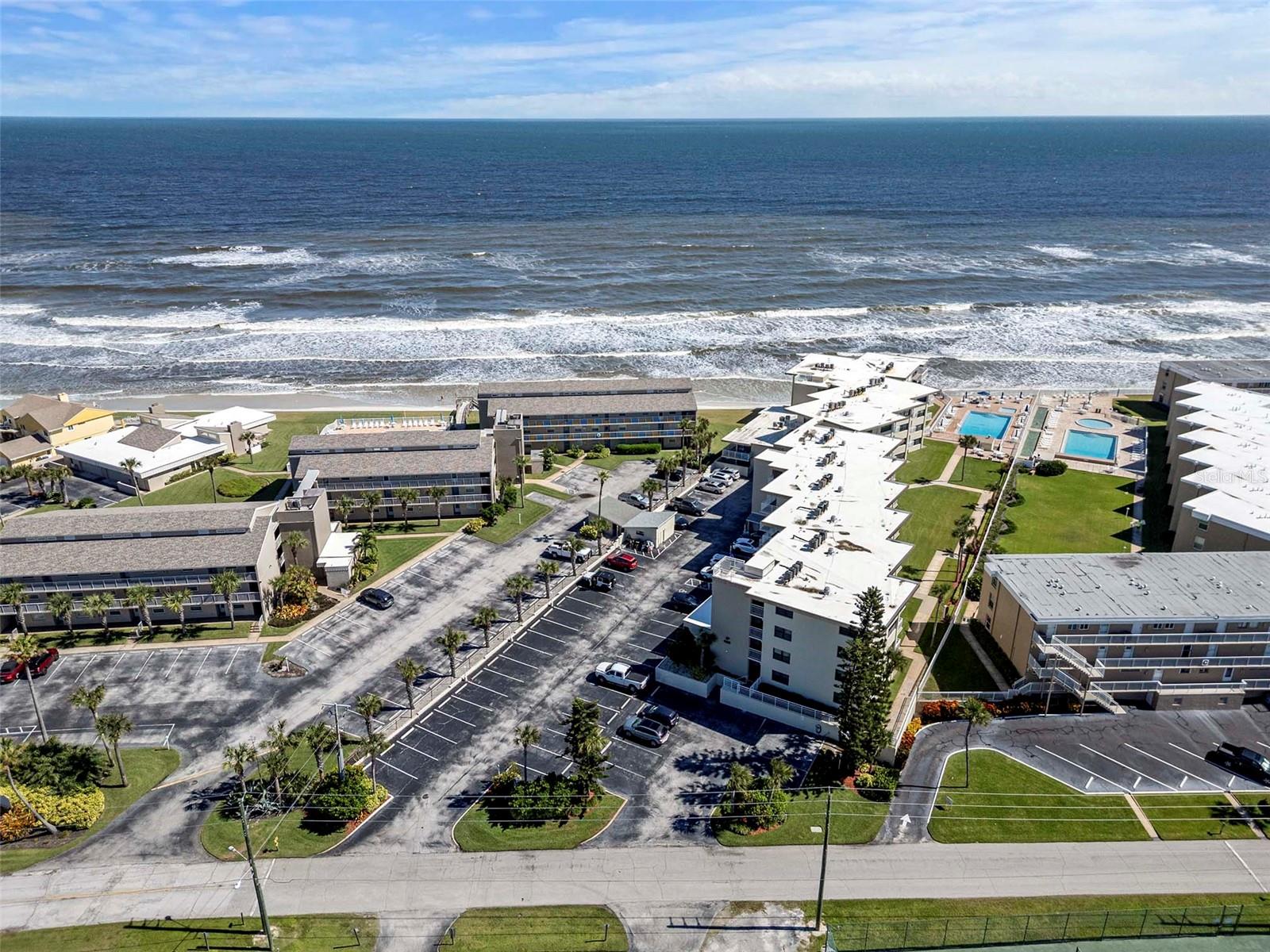 Image 4 of 40 For 4811 Saxon Drive B101