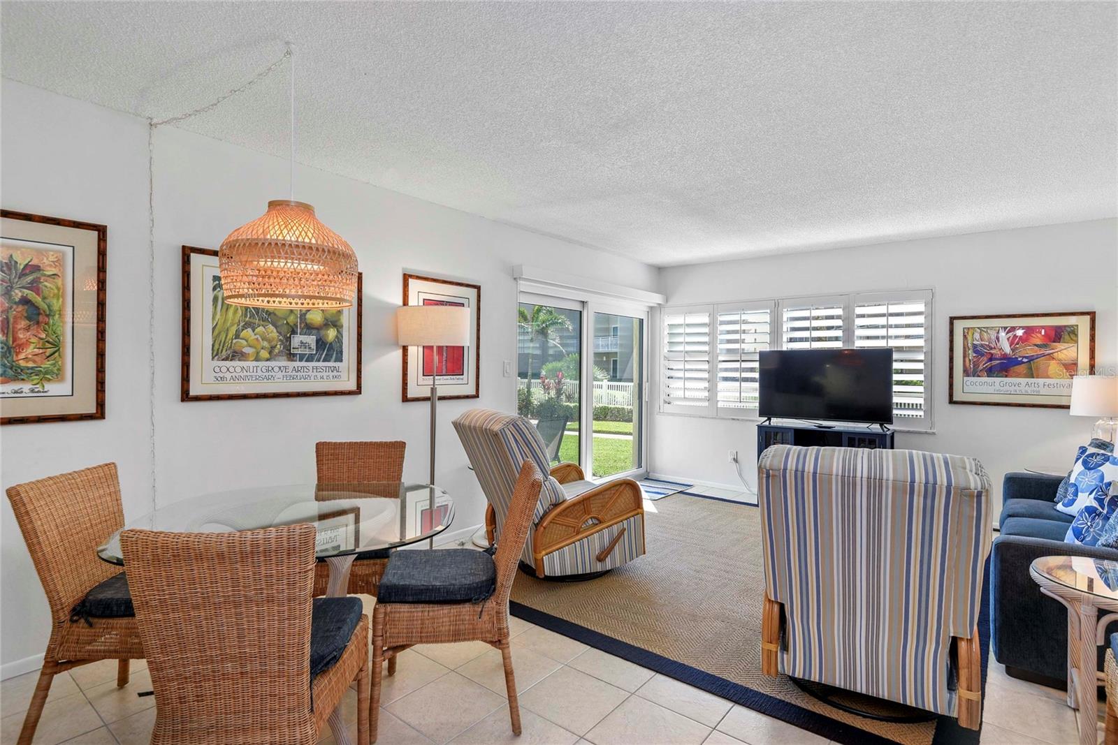 Image 5 of 40 For 4811 Saxon Drive B101