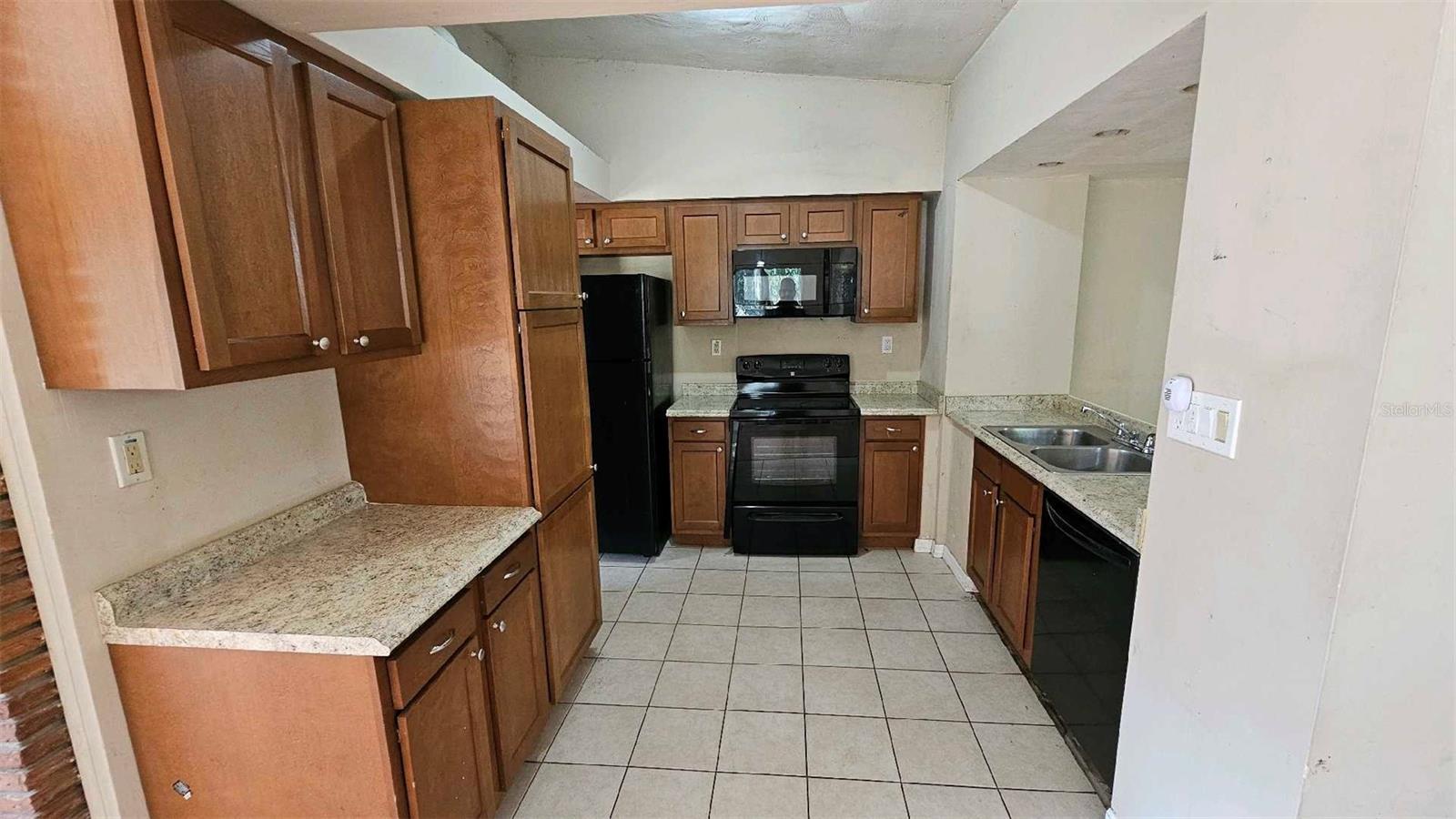 Image 4 of 9 For 1017 Cypress Street