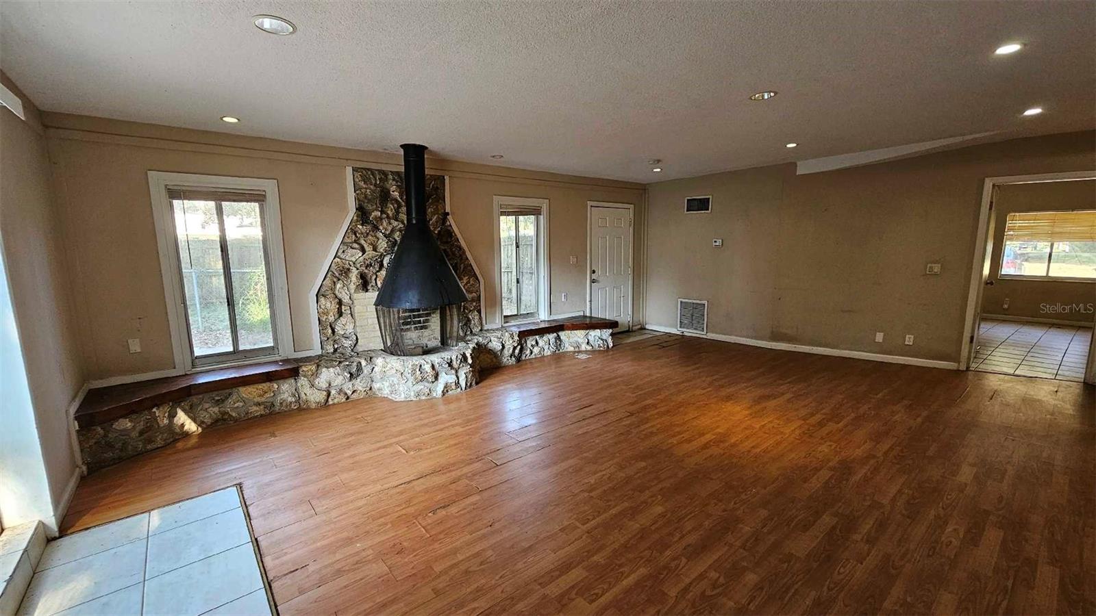 Image 6 of 9 For 1017 Cypress Street