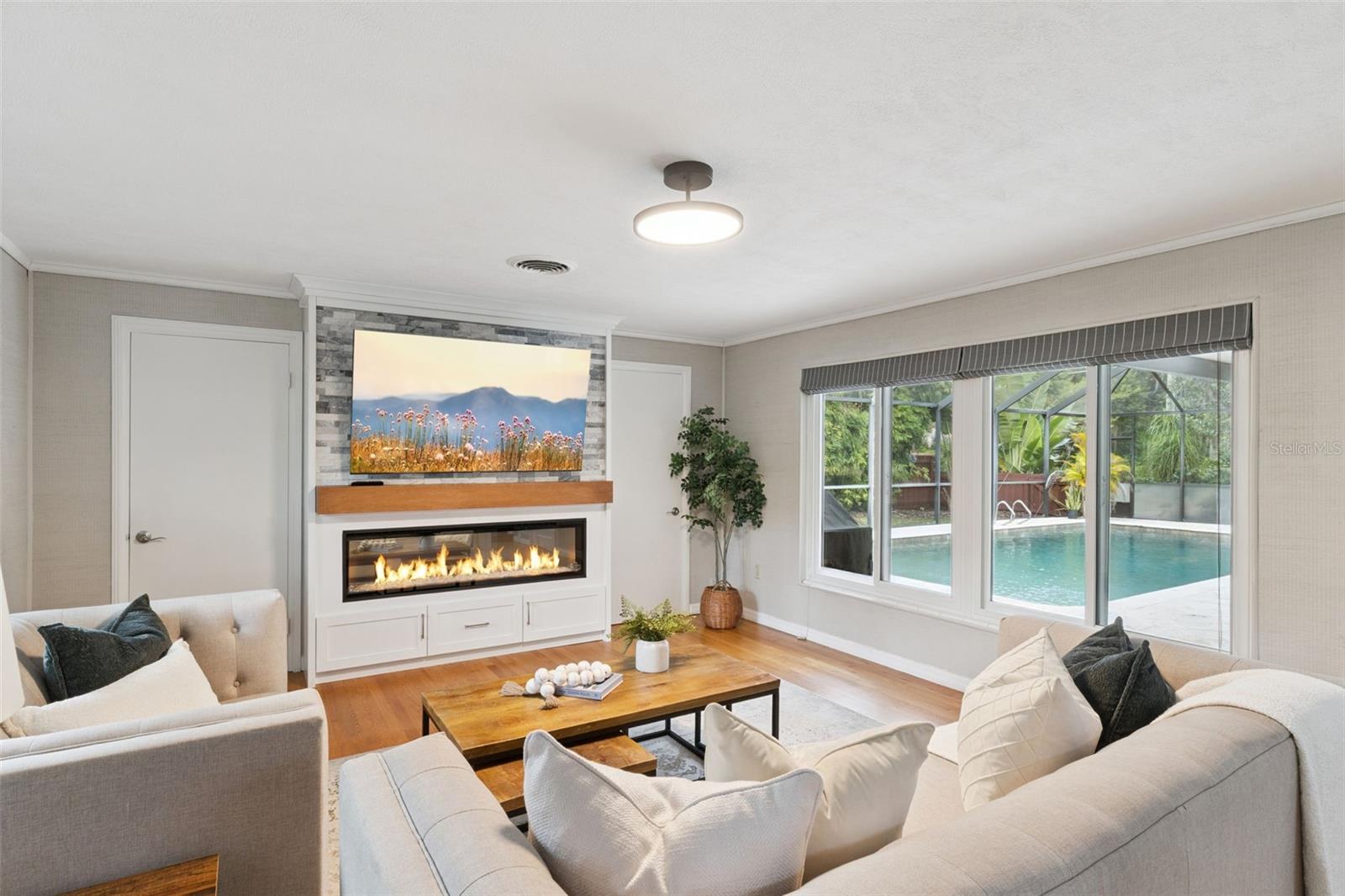 Image 10 of 31 For 1742 Gay Drive