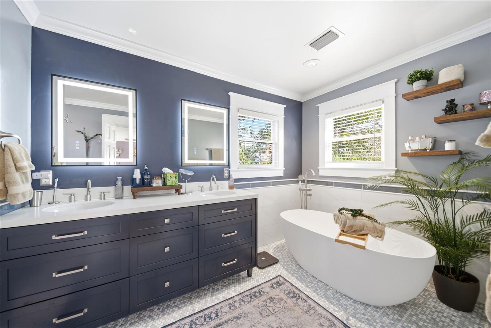 Image 10 of 52 For 29 Brown Avenue