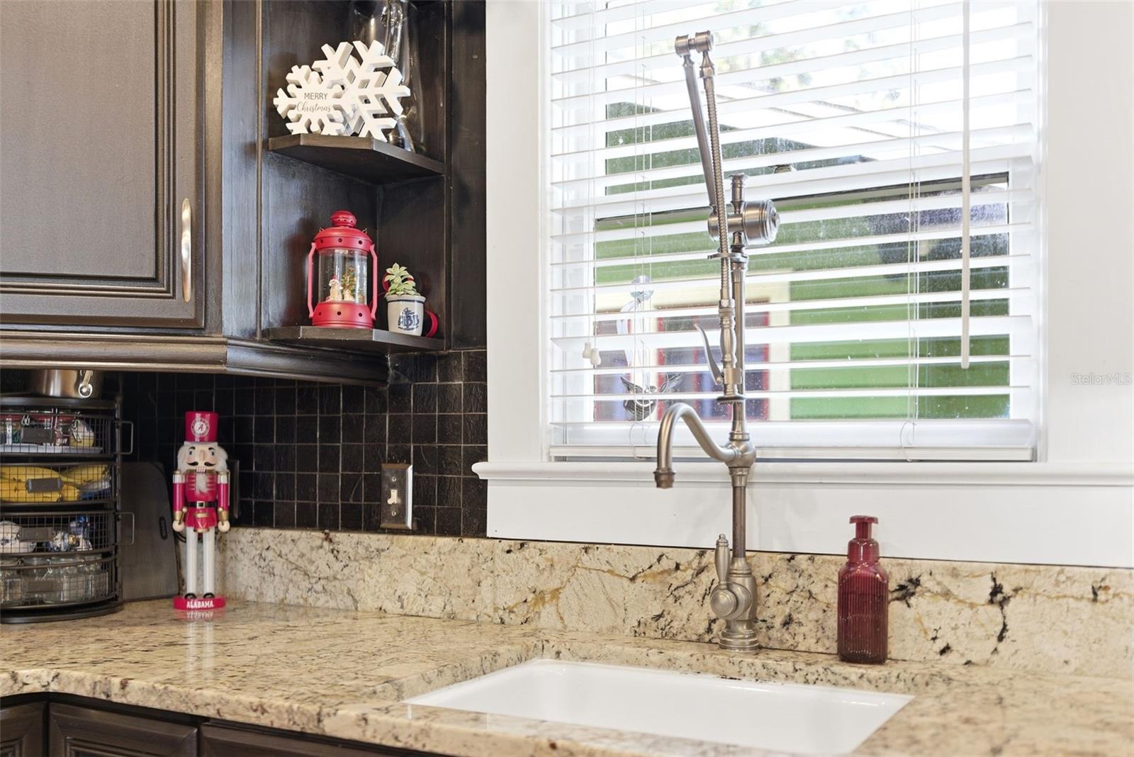 Image 8 of 52 For 29 Brown Avenue