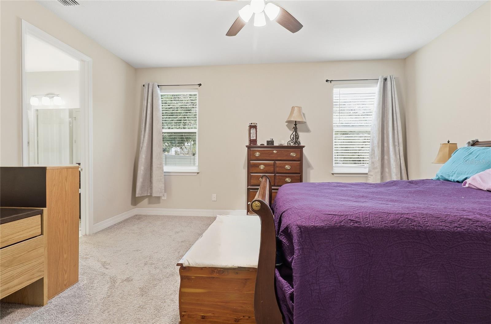 Image 16 of 47 For 2349 Oxmoor Drive