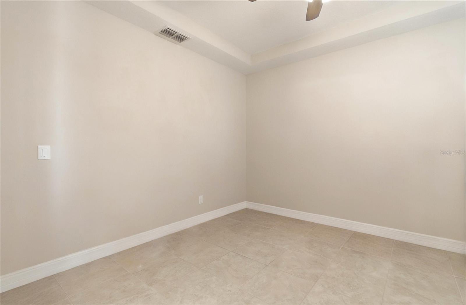 Image 27 of 47 For 2349 Oxmoor Drive