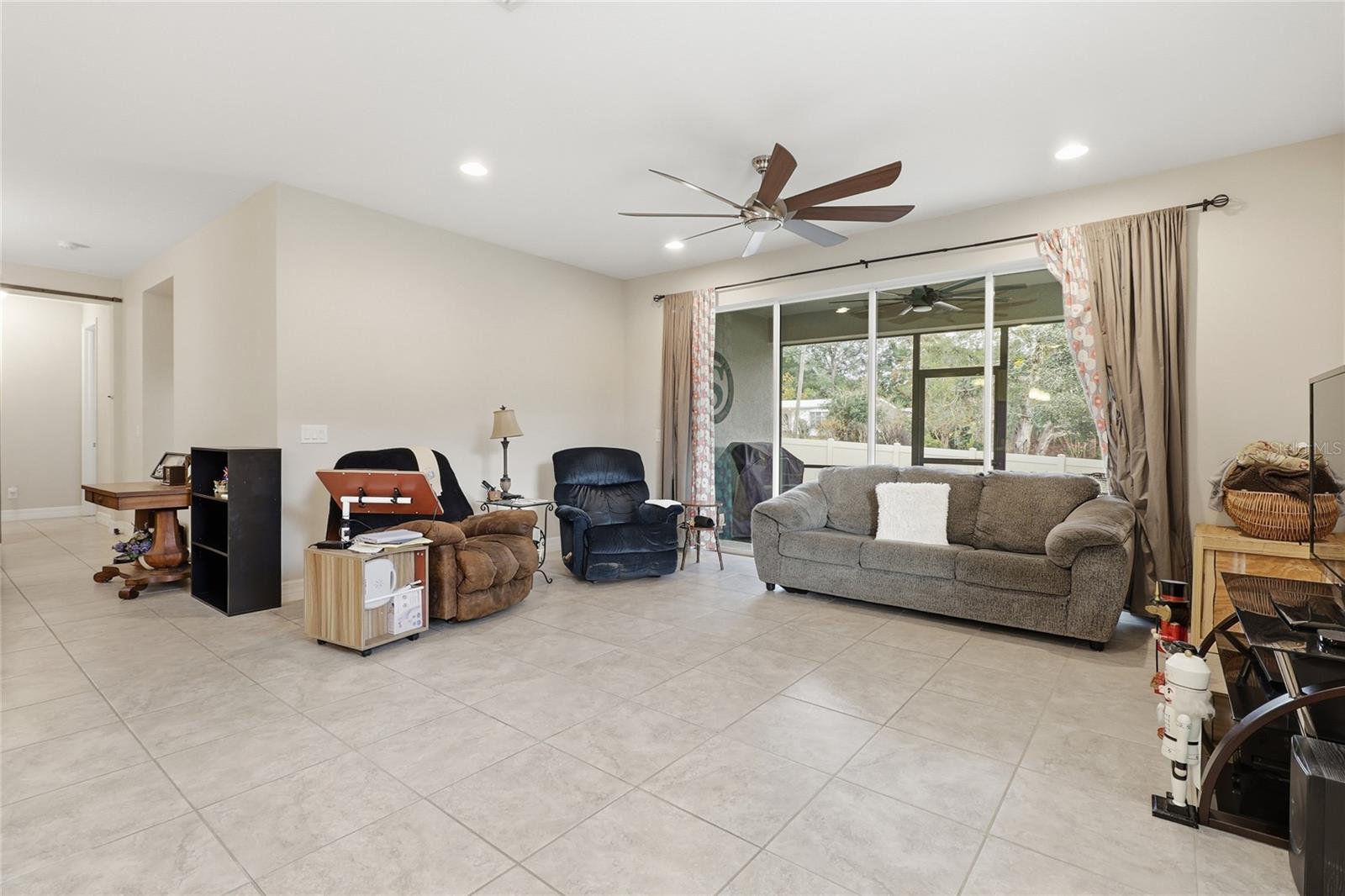 Image 29 of 47 For 2349 Oxmoor Drive