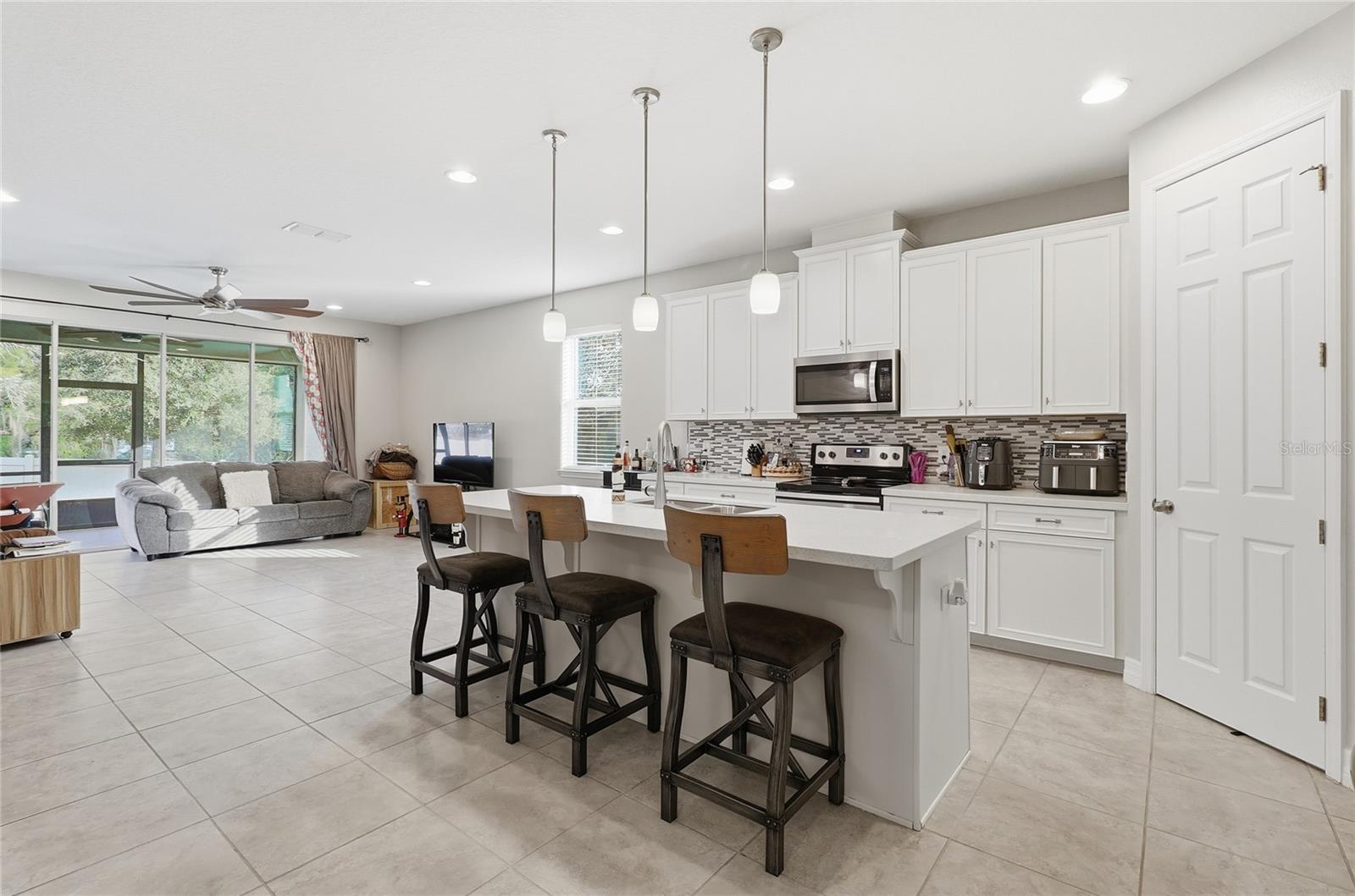 Image 6 of 47 For 2349 Oxmoor Drive