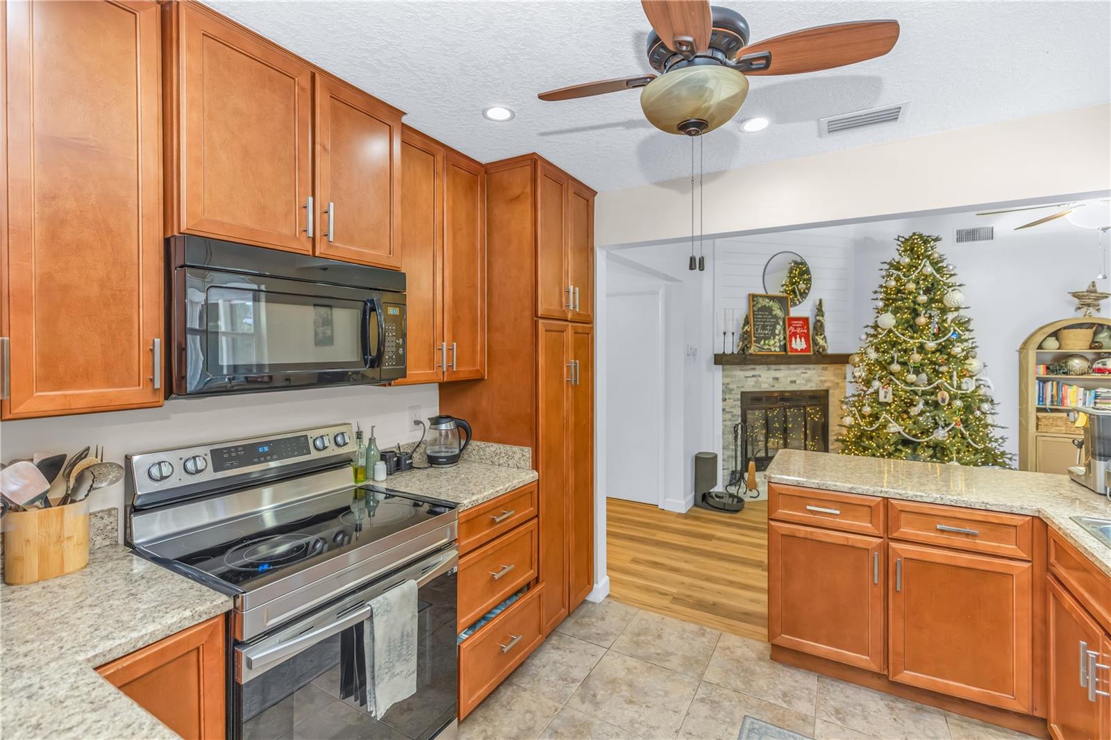 Image 5 of 28 For 3137 Loblolly Street