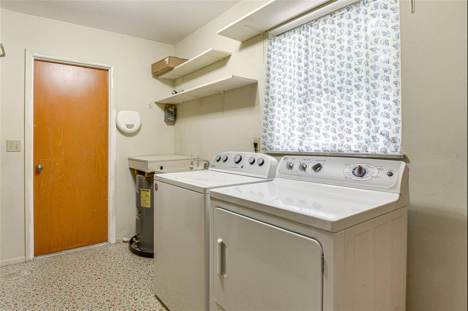 Image 13 of 22 For 4831 Greenleaf Road