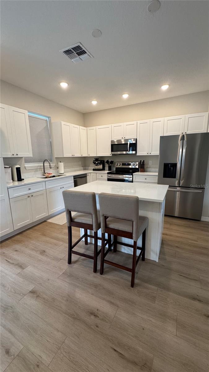 Image 4 of 16 For 1045 Morningside Drive