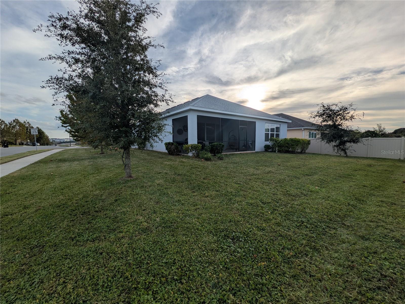 Image 29 of 30 For 901 Sabal Breeze Lane