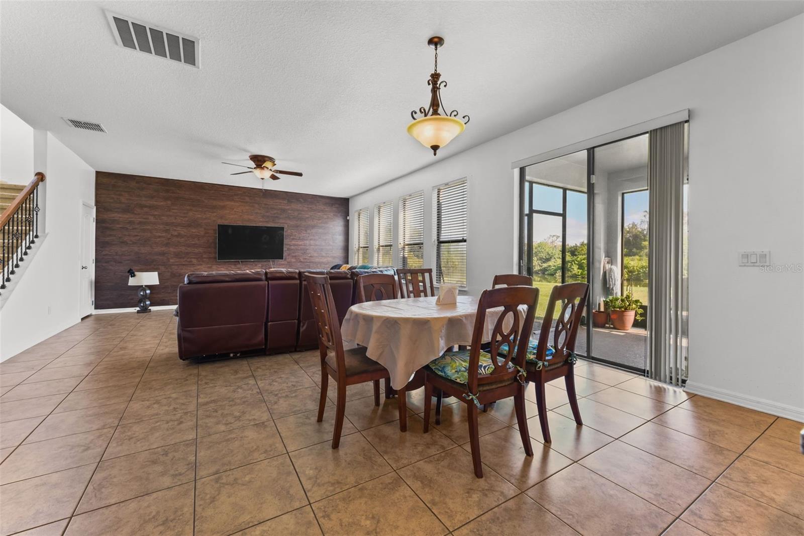 Image 23 of 58 For 2000 Westborough Lane