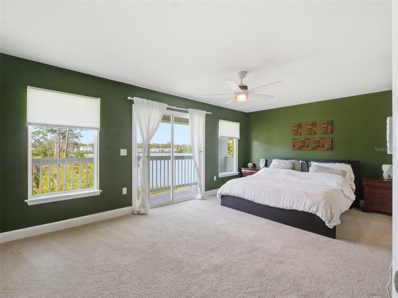 Image 18 of 39 For 712 Reflection Lake Drive