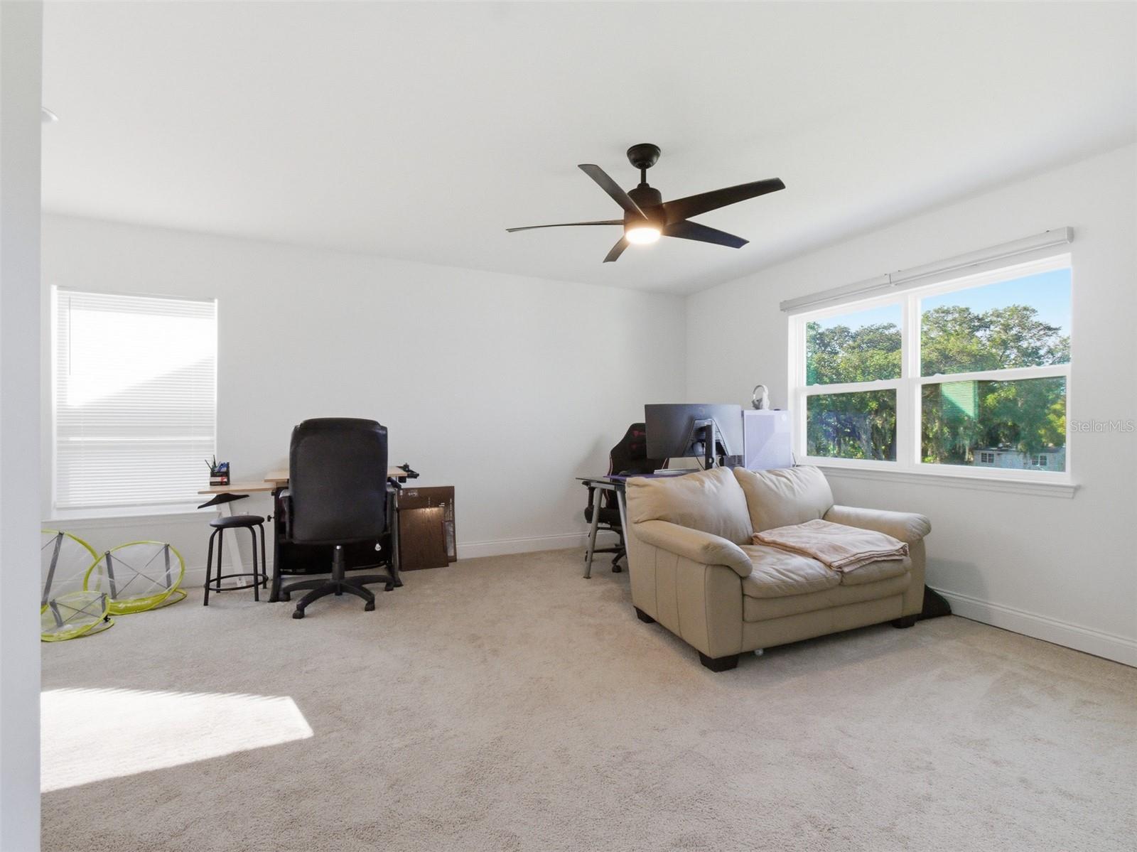 Image 24 of 39 For 712 Reflection Lake Drive