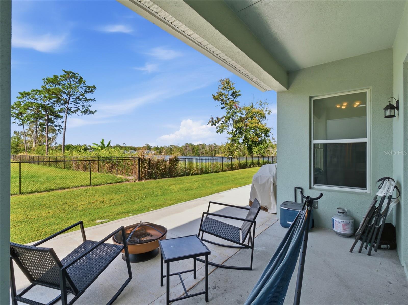 Image 29 of 39 For 712 Reflection Lake Drive