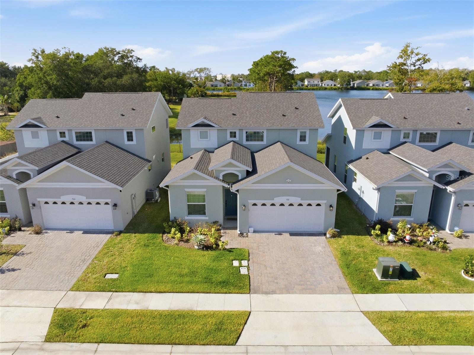 Image 35 of 39 For 712 Reflection Lake Drive