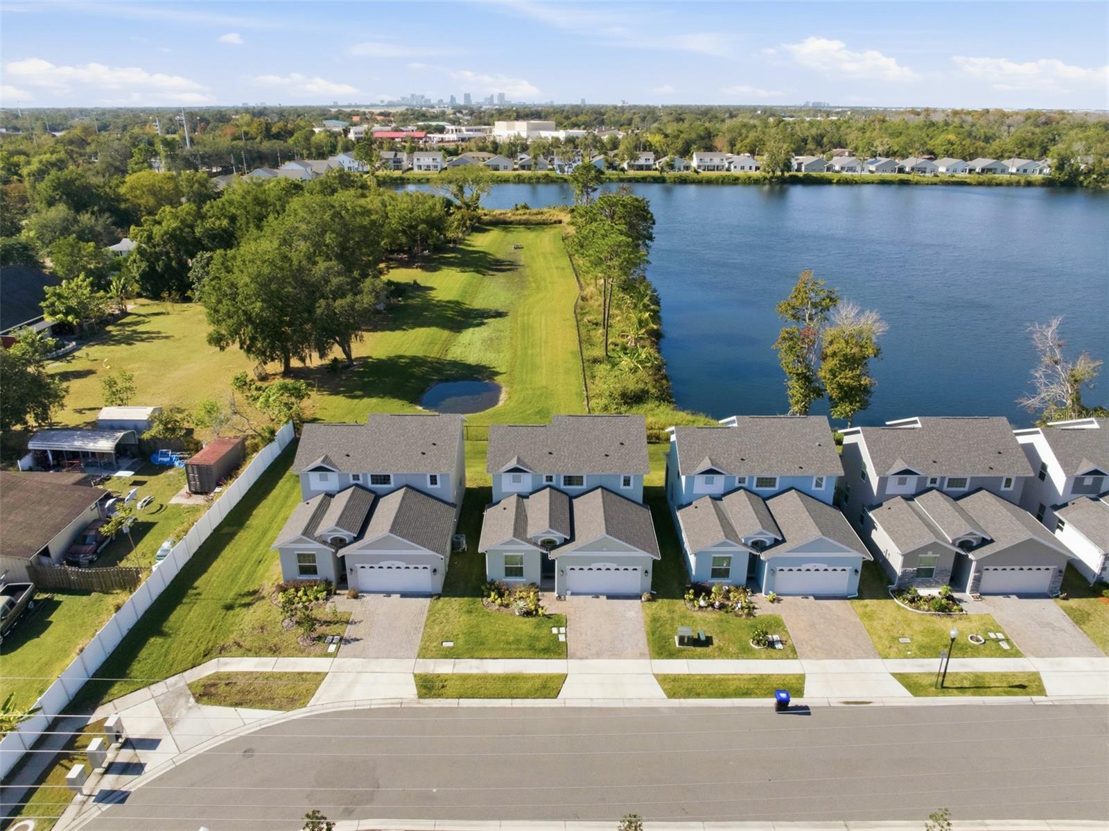 Image 37 of 39 For 712 Reflection Lake Drive