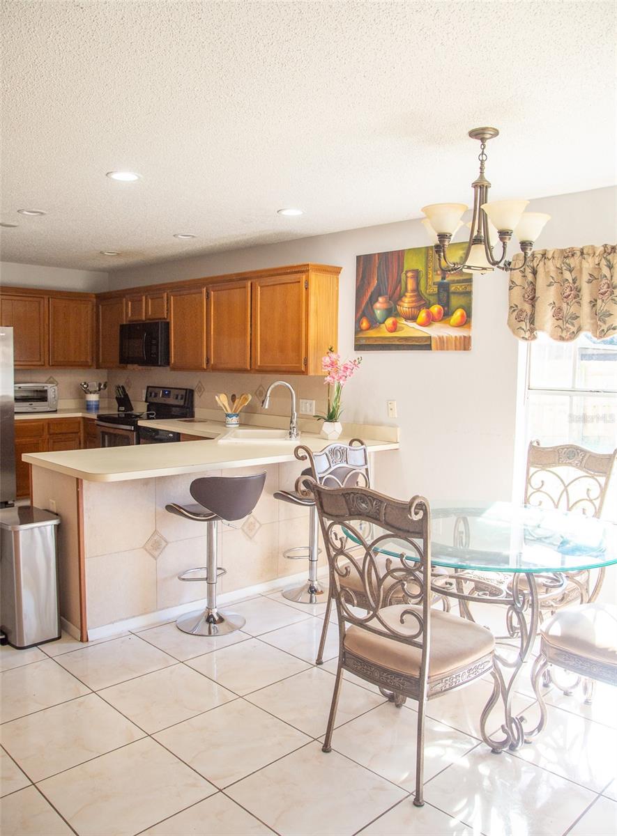 Image 13 of 54 For 618 Berks Court