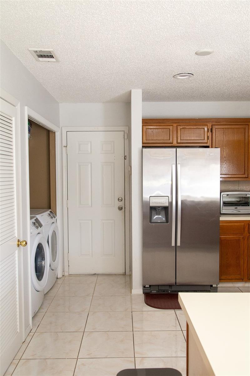 Image 16 of 54 For 618 Berks Court