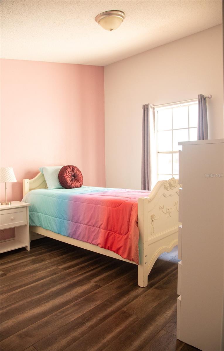 Image 36 of 54 For 618 Berks Court