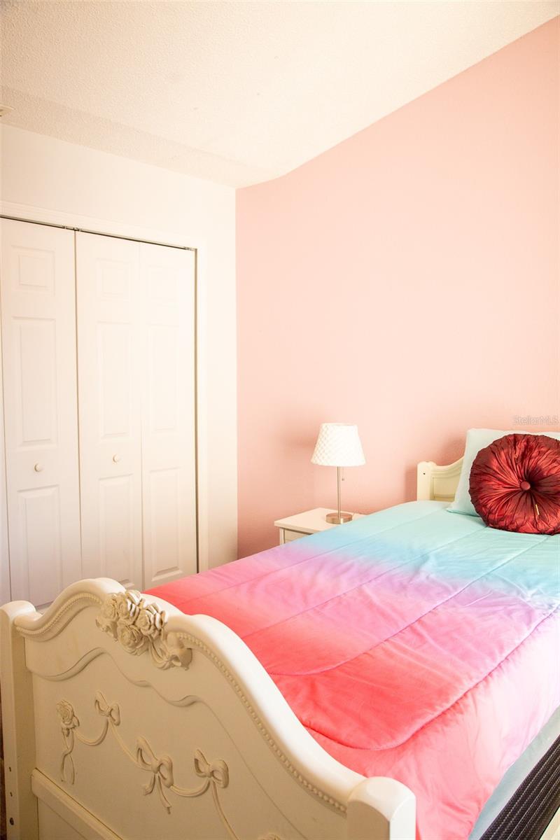 Image 37 of 54 For 618 Berks Court