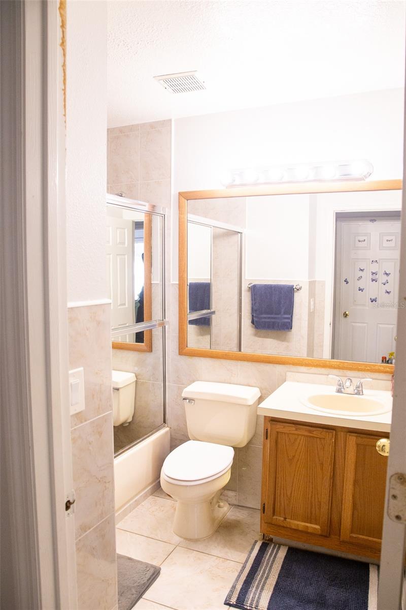 Image 39 of 54 For 618 Berks Court