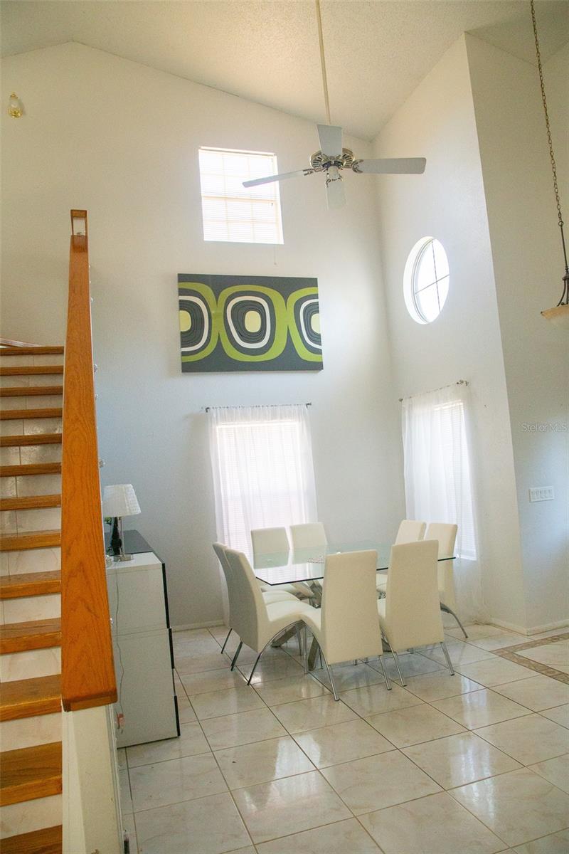 Image 4 of 54 For 618 Berks Court