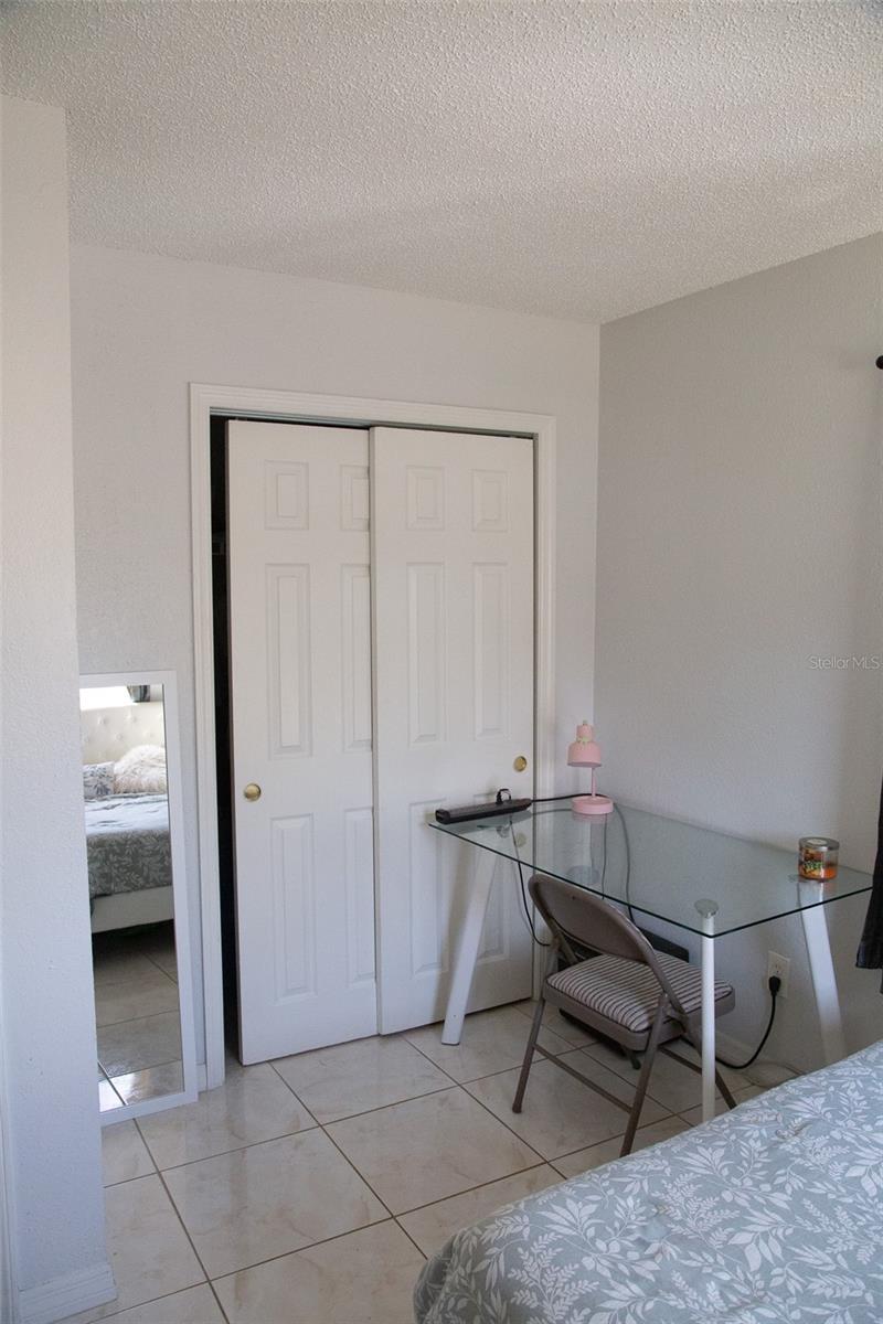 Image 44 of 54 For 618 Berks Court