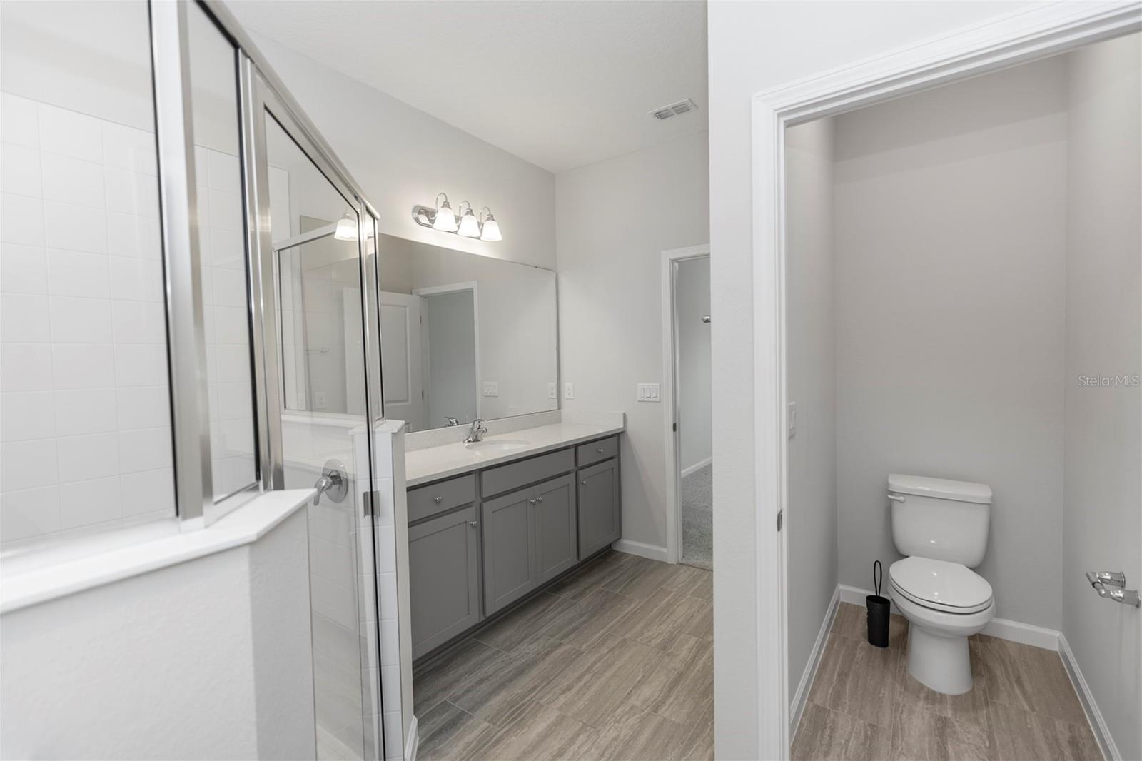 Image 11 of 42 For 3509 Yarian Drive